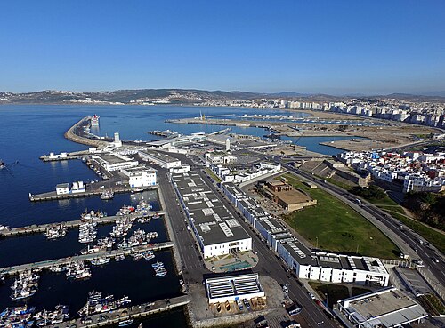 Vue aérienne du port de Tanger Ville et de la baie